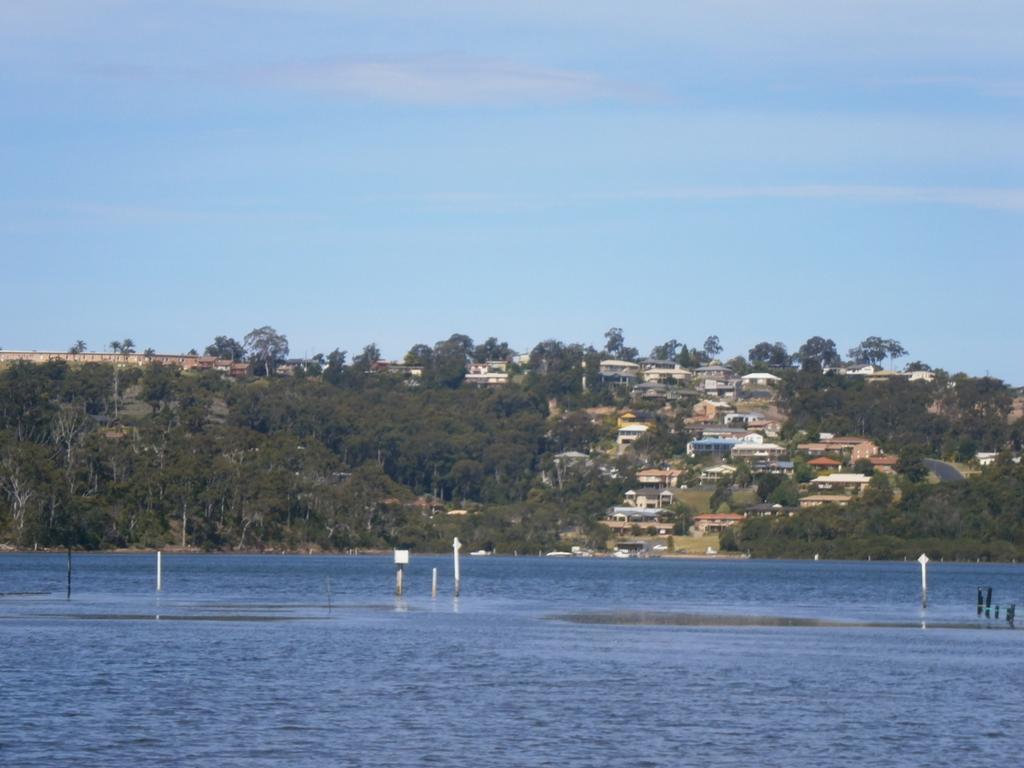 Top Of The Lake Holiday Units Merimbula Exterior photo