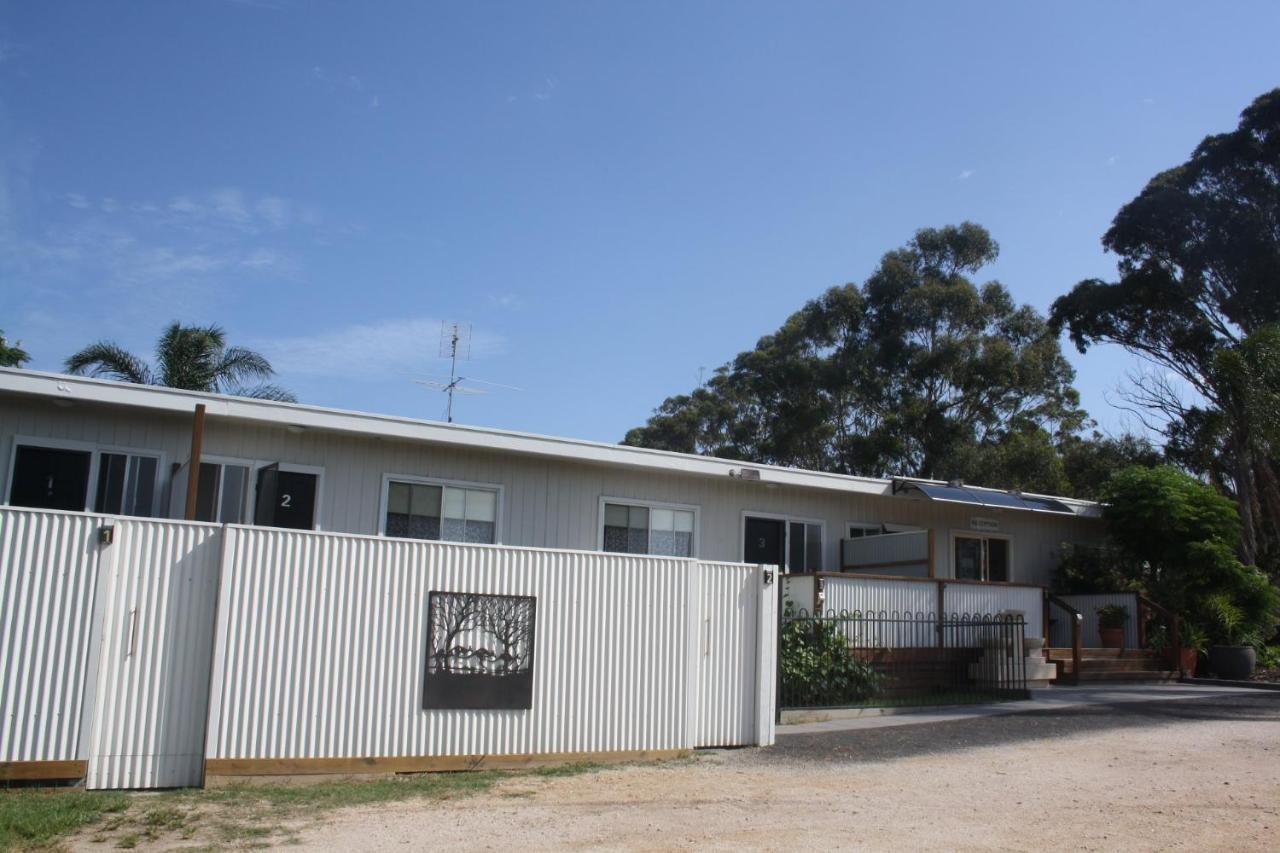 Top Of The Lake Holiday Units Merimbula Exterior photo